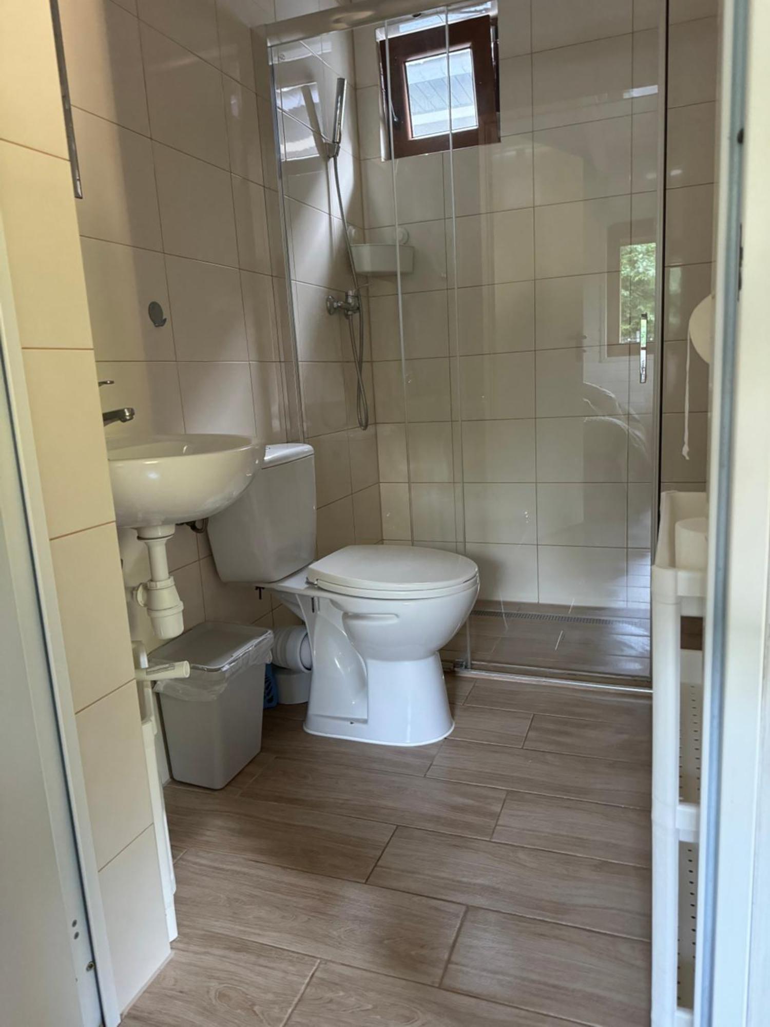 48C Domki Letniskowe I Apartament Поберово Екстериор снимка