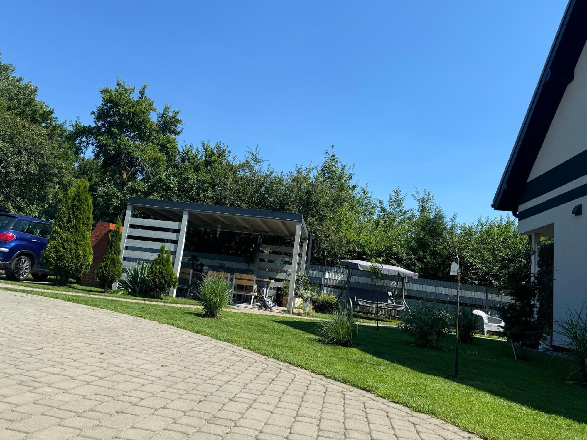 48C Domki Letniskowe I Apartament Поберово Екстериор снимка